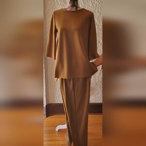 Eileen Fisher 2 Pc Set, Knit Top and Slacks In Beautiful Cocoa